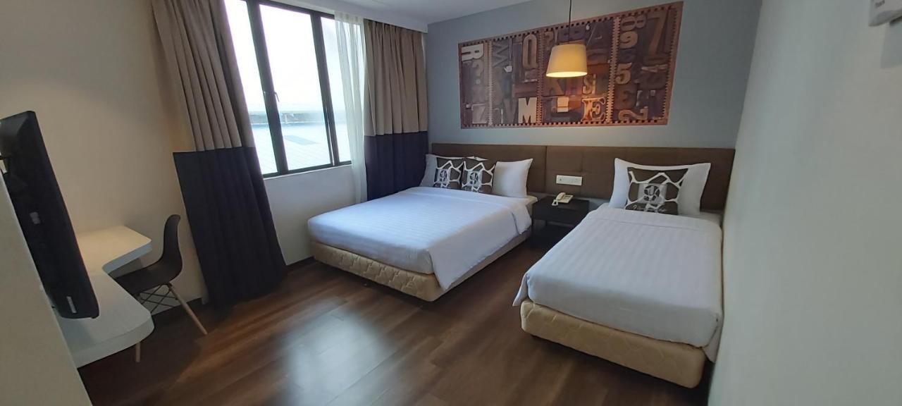9 Square Hotel - Subang Subang Jaya Exteriör bild